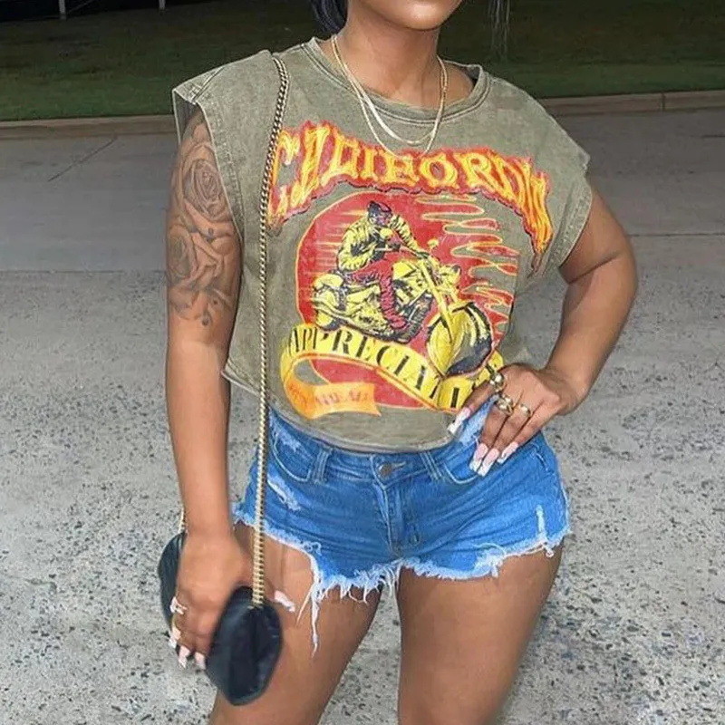 Women Sleeveless Printed Loose Tank Top - Image 17