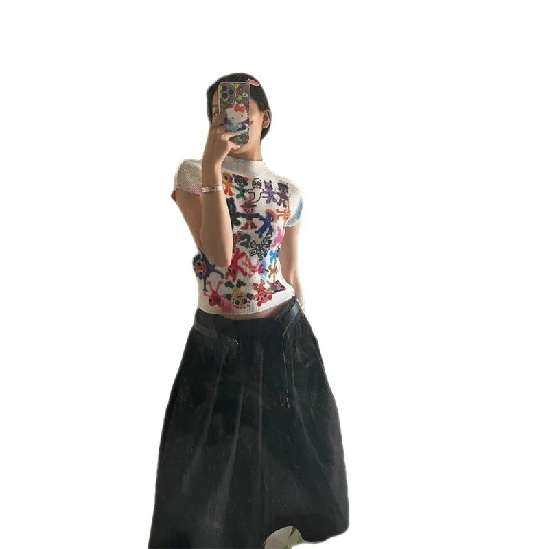 Ladies Print Short Sleeve Graffiti Top - Image 2