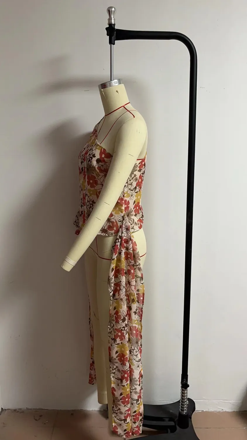 Women Sexy Print Single Sleeve Bell Bottom Sleeve Top - Image 19