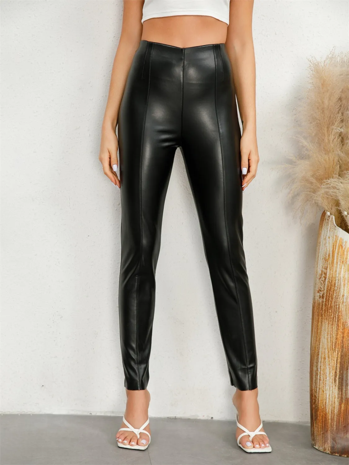 Trendy Fashion Tight Fitting Velvet Pu Leather Pants Women's Spring And Autumn Trousers - Image 6