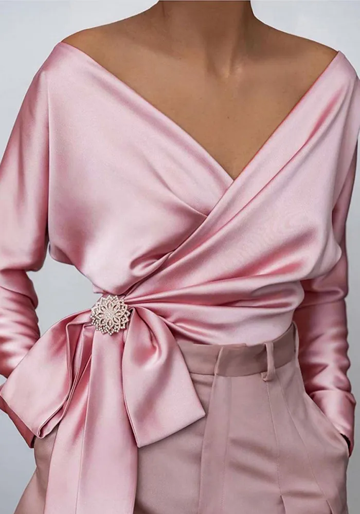 Spring/Summer Women'S Solid Color Sexy V-Neck Slim Fit Lace-Up Top - Image 2