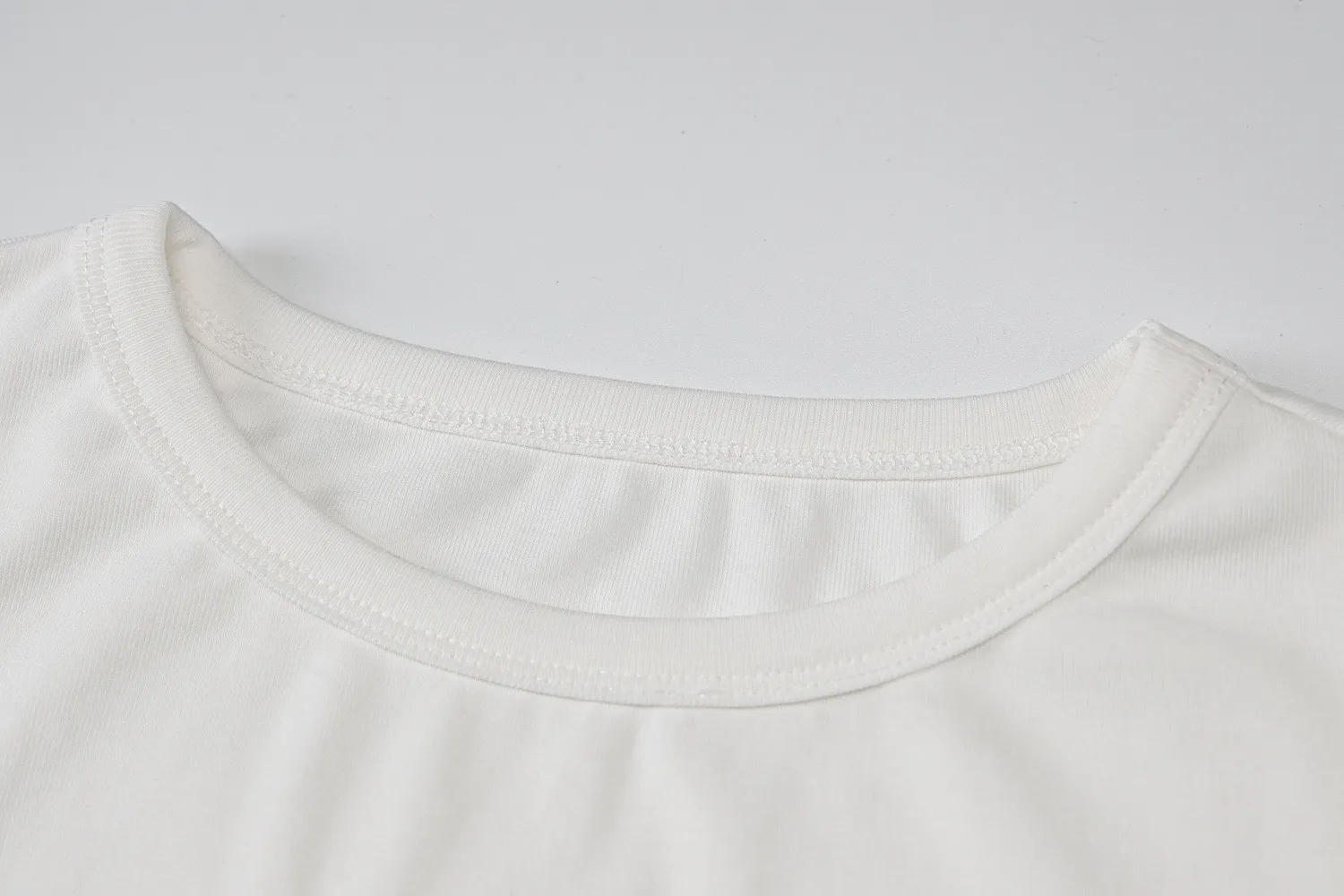 Women Round Neck Letter Printed Crop T-Shirt - Image 6